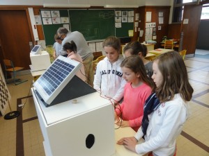 Avec le soleil on peut fabriquer de l'électricité.